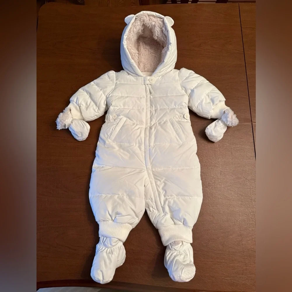 Baby Gap Down Filled Bunting Suit w Hood Mittens Booties 12-18 Months Ivory
